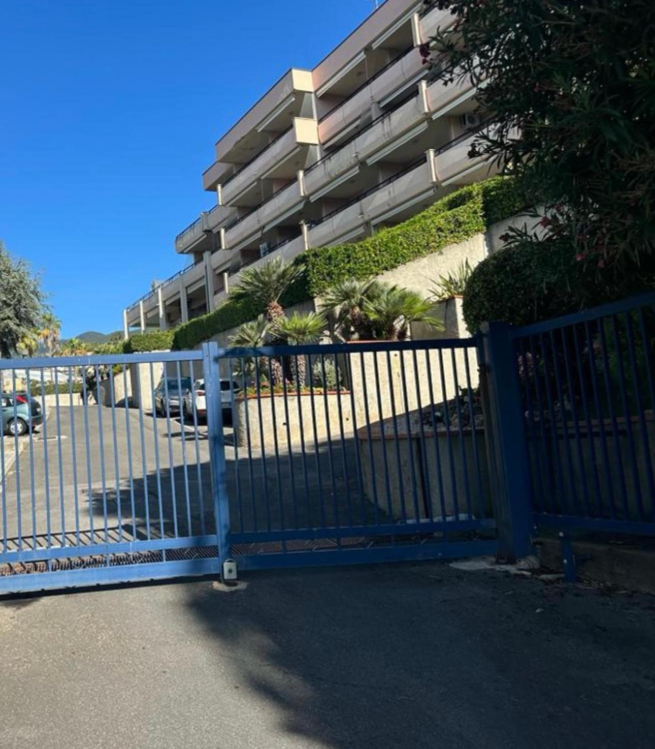Apartment Vip - Sea View - Pool & Tennis - Free Parking *